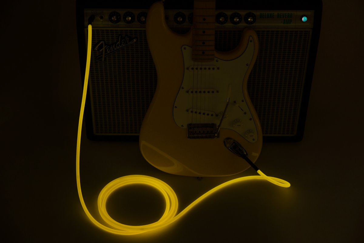 FENDER PROFESSIONAL SERIES GLOW IN THE DARK CABLES