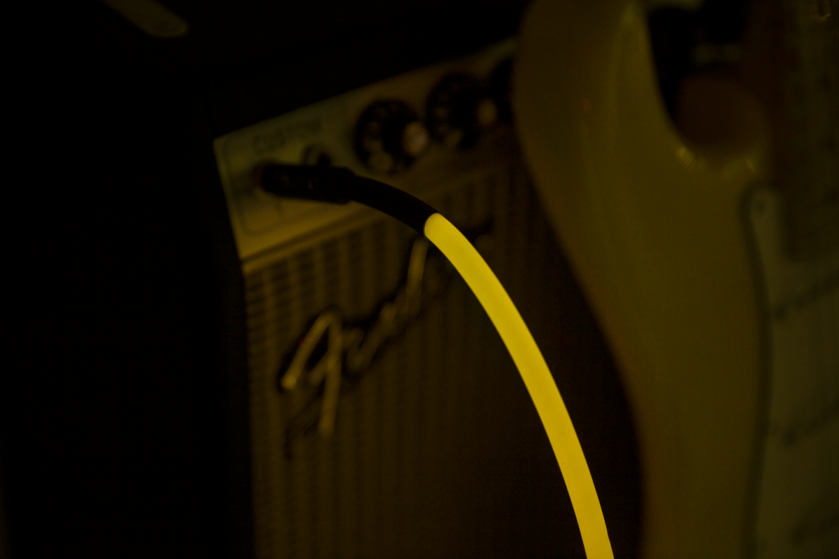 FENDER PROFESSIONAL SERIES GLOW IN THE DARK CABLES