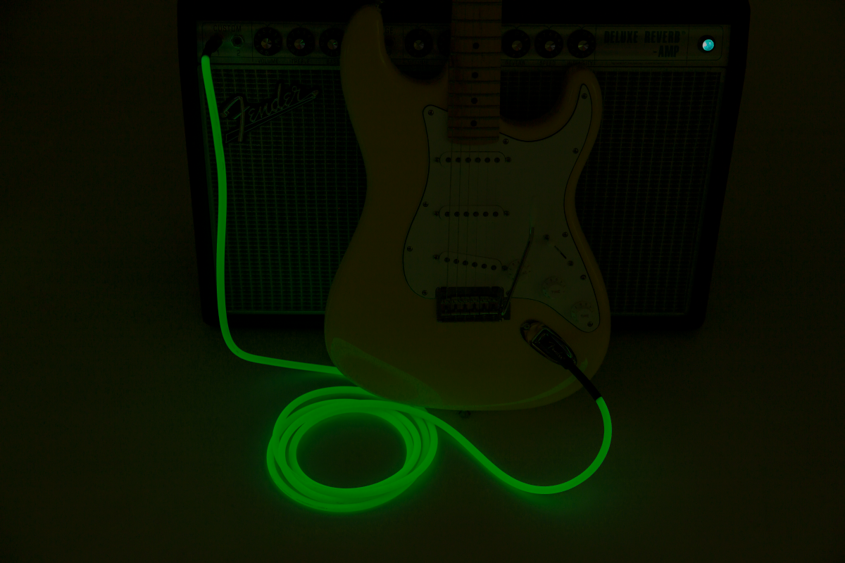 FENDER PROFESSIONAL SERIES GLOW IN THE DARK CABLES
